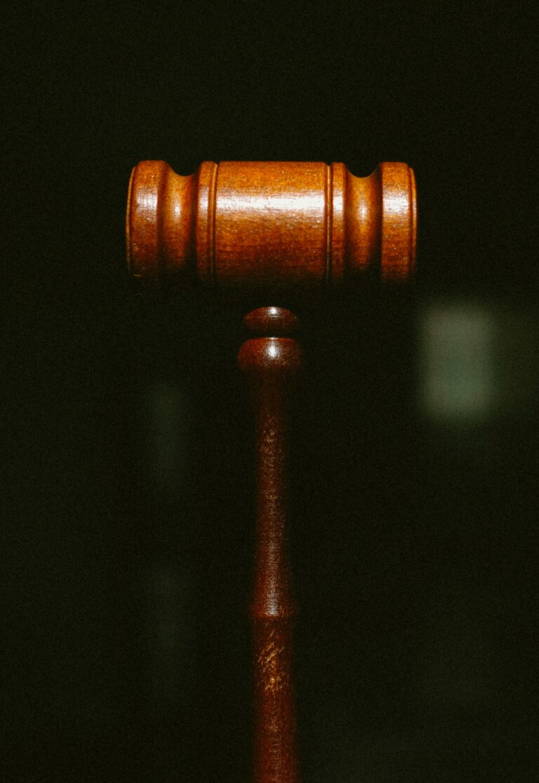 Lawyer Explaining Divorce Timeline – Family Law How Long Divorce Takes in Court